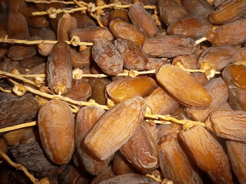 تصویر 3 از خرما پیارم ساغر شیرین و گوشتی ممتاز با طعم طبیعی کاراملی